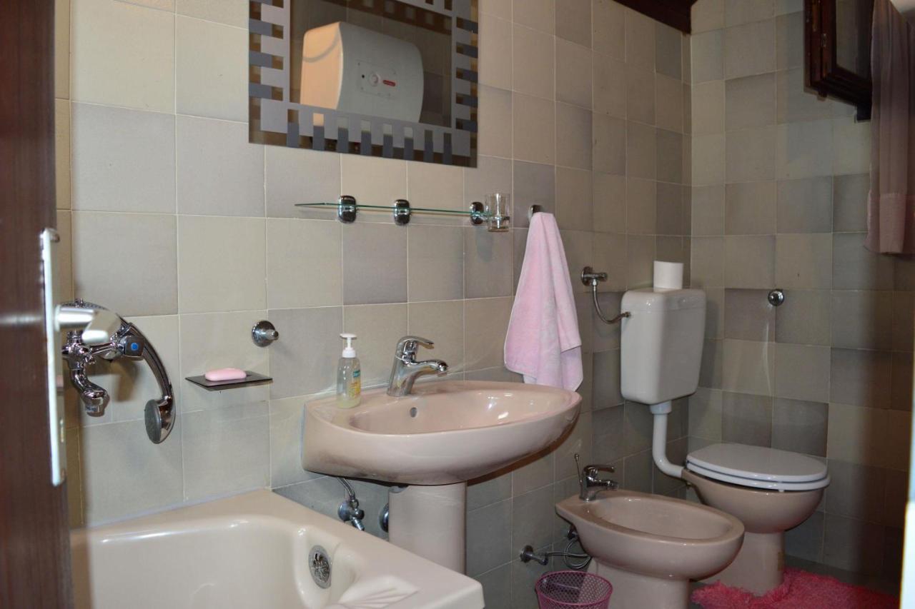 Holiday House Neno Гребащиця Екстер'єр фото